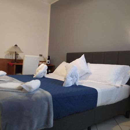 hotel baiardo Romagnano Sesia Bagian luar foto