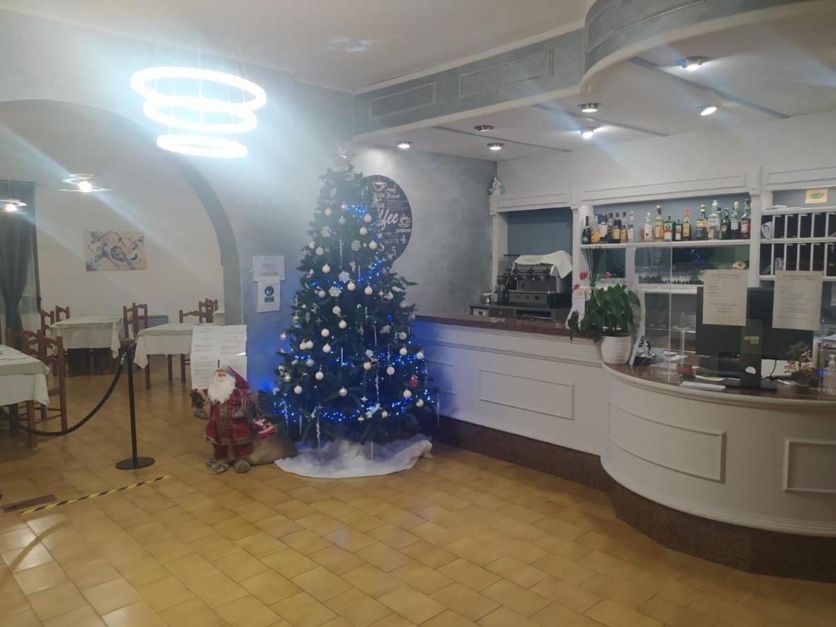 hotel baiardo Romagnano Sesia Bagian luar foto
