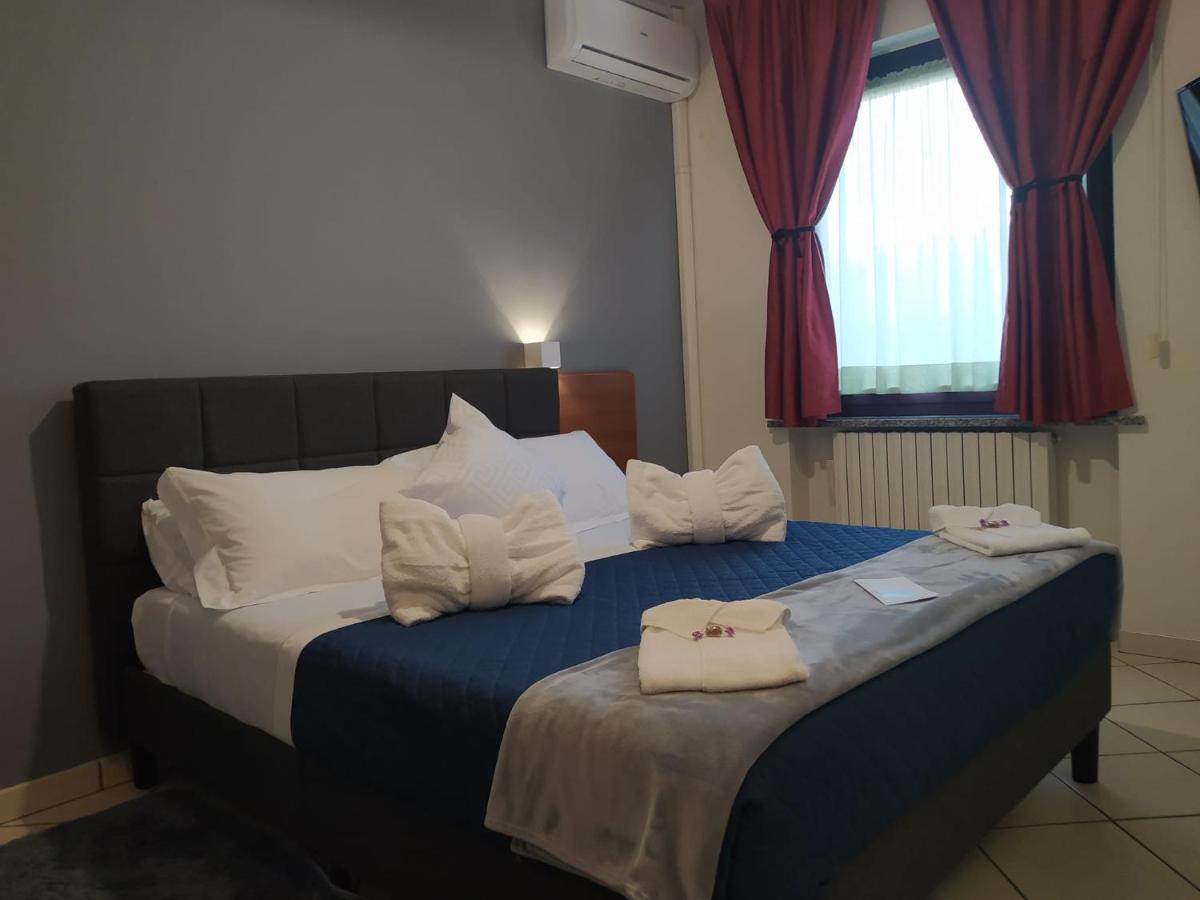 hotel baiardo Romagnano Sesia Bagian luar foto