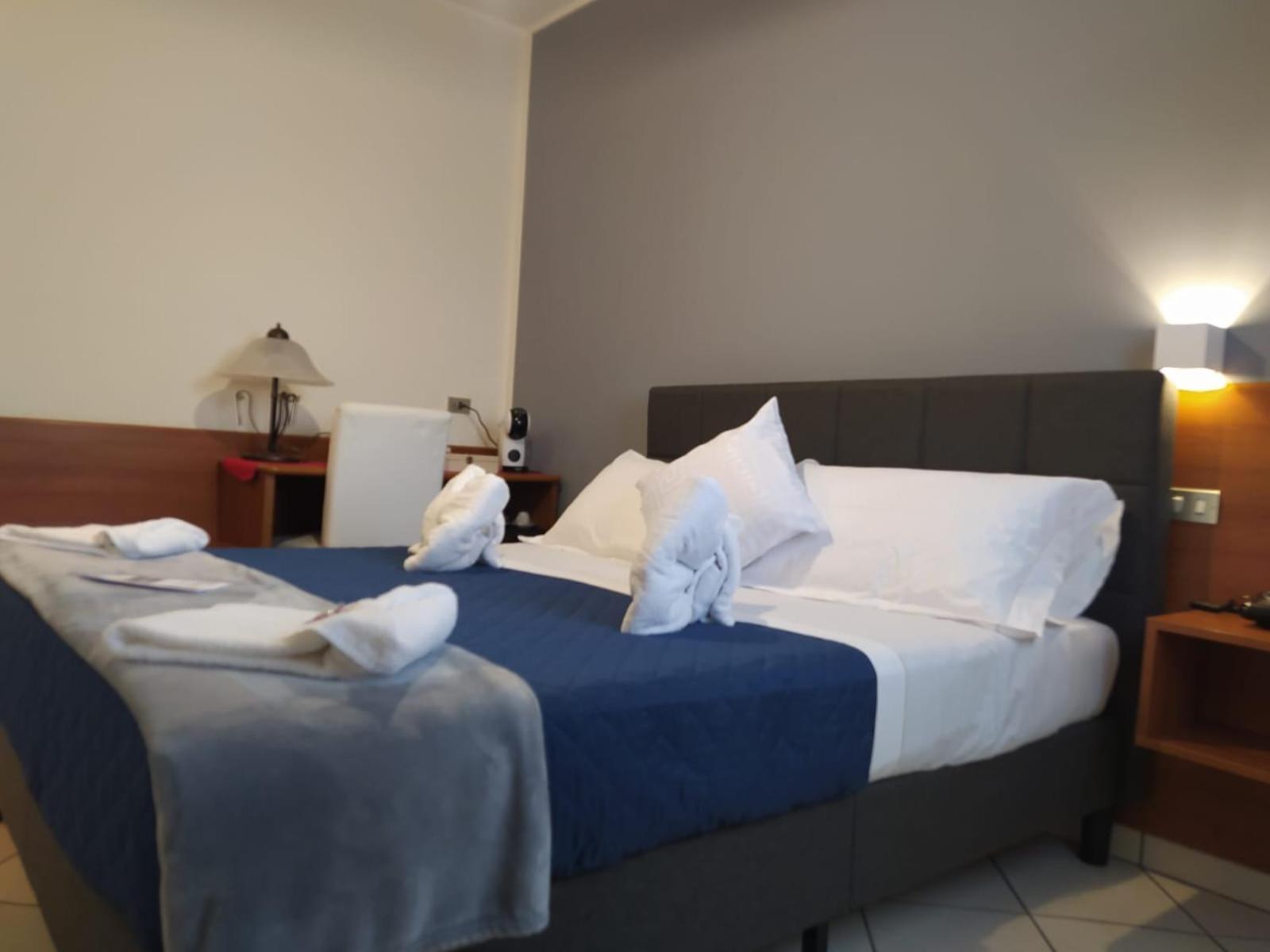 hotel baiardo Romagnano Sesia Bagian luar foto